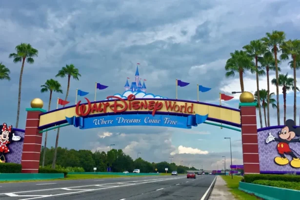 Homem é encontrado morto em estacionamento do Walt Disney World