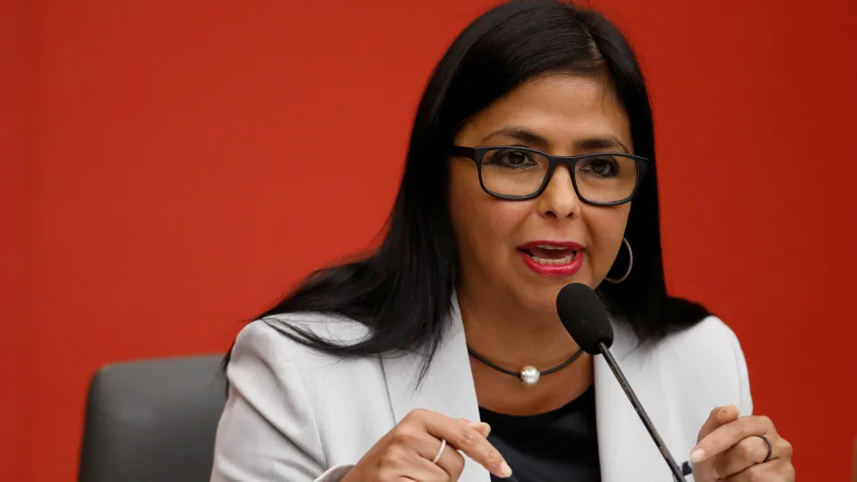 Governo venezuelano manda prender envolvidos no sequestro de Maduro