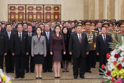 Coreia do Norte lança míssil balístico no mar do Japão