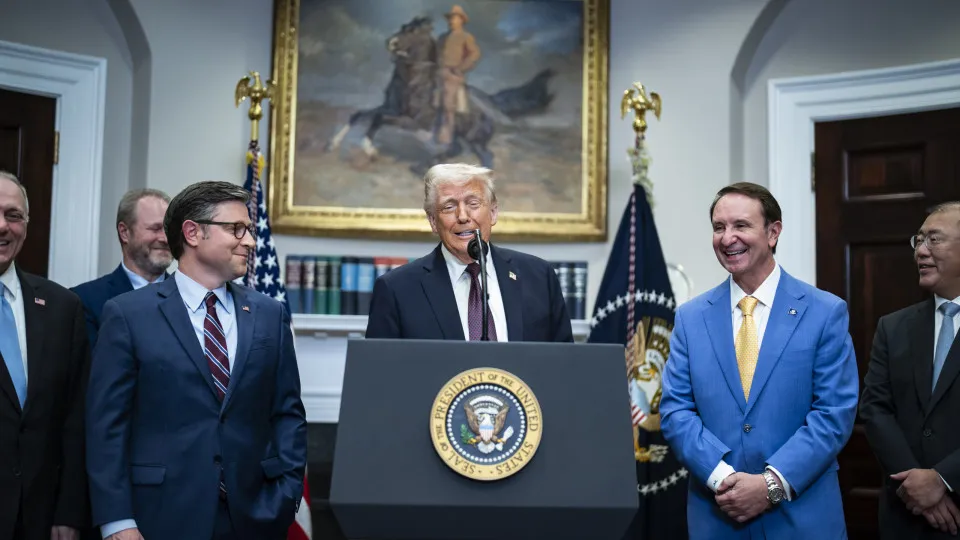 Trump confirma ataque à Venezuela e afirma que Maduro foi capturado