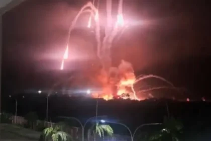 Vídeos de moradores mostram explosões na capital da Venezuela