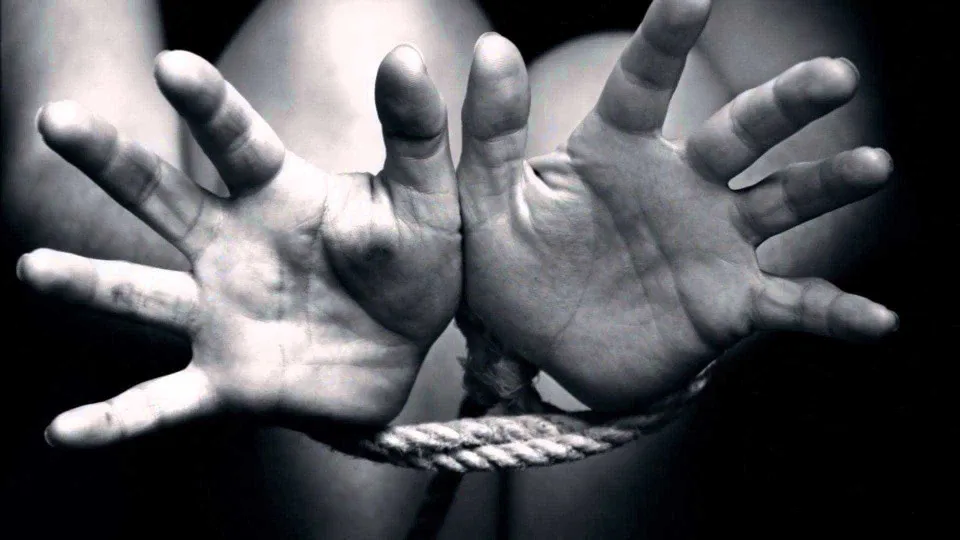 Brasil e Reino Unido firmam acordo contra tráfico de pessoas