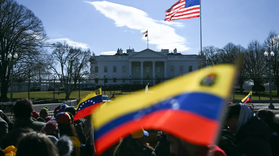 Número de presos políticos soltos na Venezuela após anistia sobe para 91, diz ONG