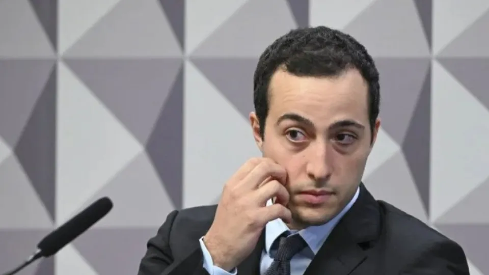 Empresário se mantém em silêncio em depoimento à CPMI do INSS