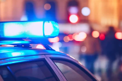 Acidente com ônibus que ia de SC ao Paraguai deixa um morto e 21 feridos