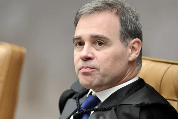André Mendonça vira novo relator do caso Master após Toffoli se afastar de investigação