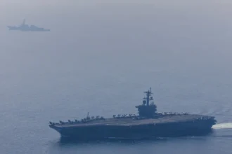 Irã diz ter atingido porta-aviões USS Abraham Lincoln, dos EUA