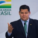 Alcolumbre diz que se Lula quer falar com ele, deve procurá-lo