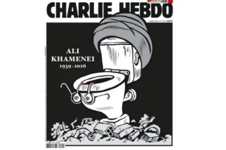 Charlie Hebdo dedica capa à morte de Khamenei com privada e turbante