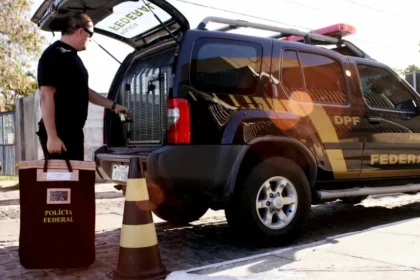 PF cumpre prisões para apurar manipulação e comercialização de dados de ministros do STF