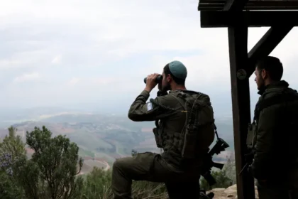 Exército israelense bombardeia periferia de cidade histórica no Líbano