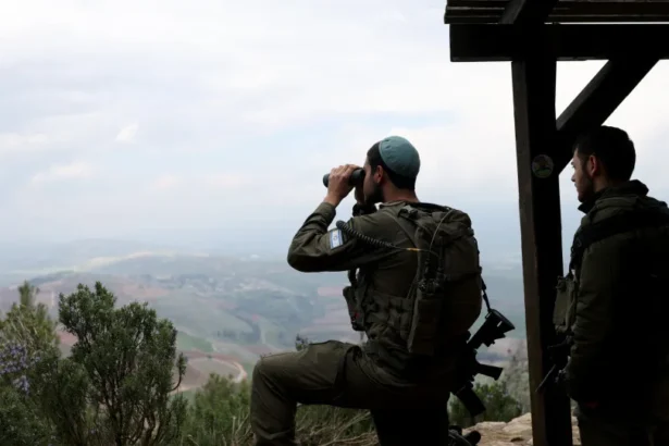 Exército israelense bombardeia periferia de cidade histórica no Líbano