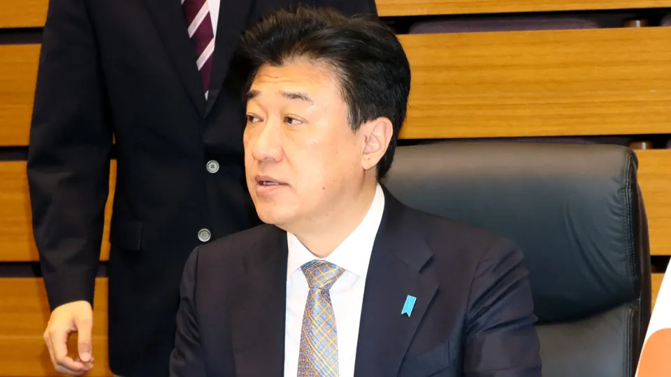 Japão inicia instalação de mísseis de longo alcance em meio a tensões