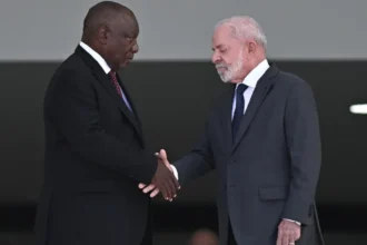 Lula defende reforço da defesa nacional e alerta para risco de invasão