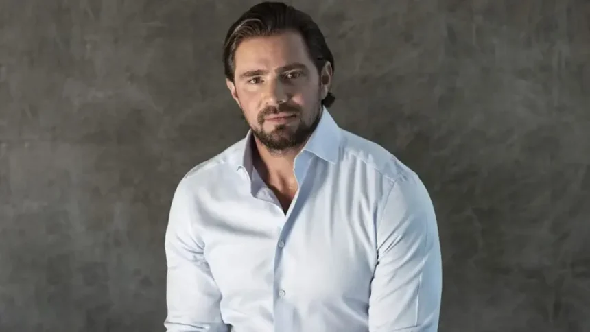 Relação de Vorcaro com políticos arrasta nomes de direita e esquerda para escândalo do Banco Master