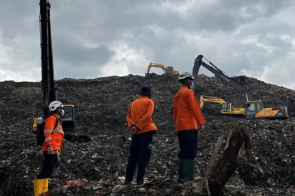 Deslizamento de lixo em aterro sanitário da Indonésia deixa sete mortos