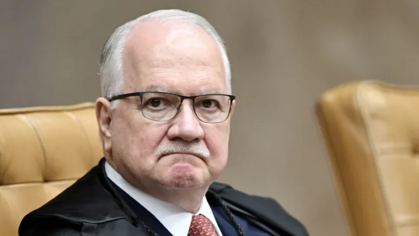 Fachin procura ministros para tentar tirar STF da crise do Banco Master