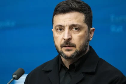 Zelensky acusa europeus de chantagem com oleoduto russo para a Hungria