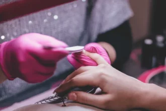 Anvisa recolhe esmaltes em gel com substância proibida