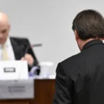 Moraes autoriza prisão domiciliar de Jair Bolsonaro com tornozeleira