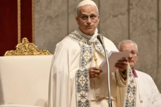 Papa Leão lamenta que guerra contra Irã