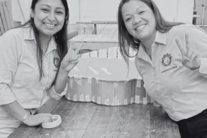 Aluno de 15 anos mata duas professoras a tiros em escola no México