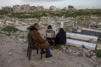 Ataques de Israel matam mais de 700 pessoas em Gaza apesar do cessar-fogo