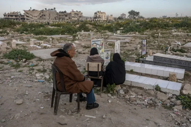 Ataques de Israel matam mais de 700 pessoas em Gaza apesar do cessar-fogo