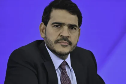 Lula envia ao Senado indicação de Messias ao STF mais de 4 meses após anúncio