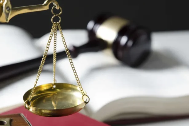 Menino de 12 anos morre após rotina de terror dentro de casa