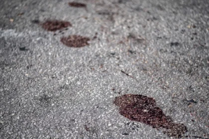 Mulher morre atropelada por caminhão que prestava serviço para a Sabesp