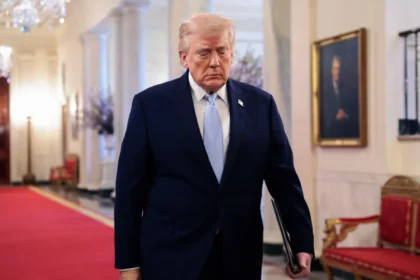 Caças abatidos? Trump tinha garantido que força aérea estava