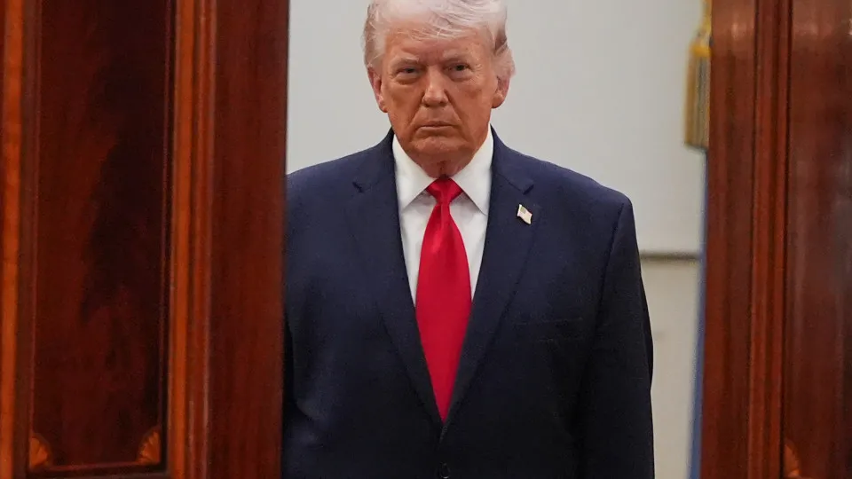 Prazo de Trump para reabertura do estreito de Ormuz termina hoje