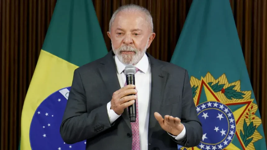 Dezessete ministros de Lula deixam governo para disputar eleições; 21 permanecem