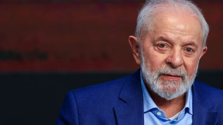 Presidente do PT comenta suposta ausência de Lula nas eleições