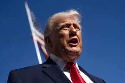 Trump ameaça tarifa de 50% contra China se país ajudar o Irã