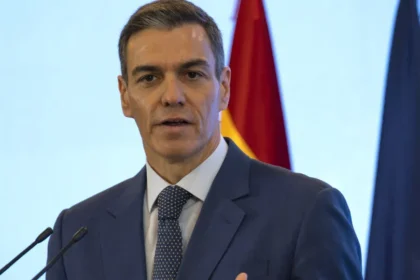 Espanha inicia processo para regularizar meio milhão de imigrantes