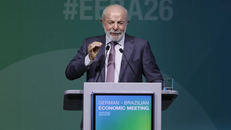 Lula diz, na Alemanha, que o multilateralismo está sendo destruído