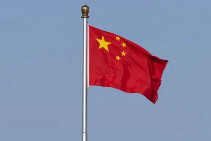 China ignora sanções dos EUA contra empresas chinesas por ligação ao Irã