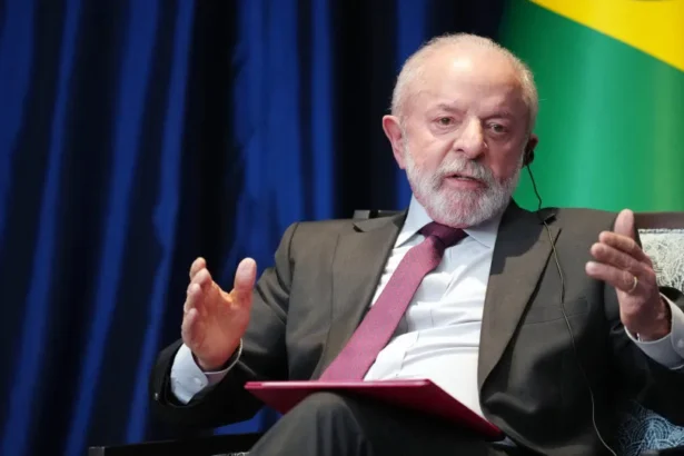 Lula prioriza fim de investigação comercial, narcotráfico e deve tratar de Irã em conversa com Trump