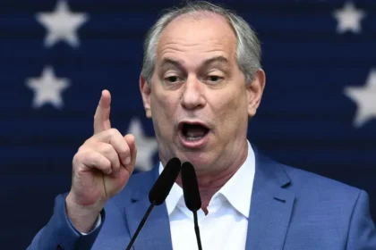 Ciro descarta Presidência e anuncia candidatura ao Governo do Ceará