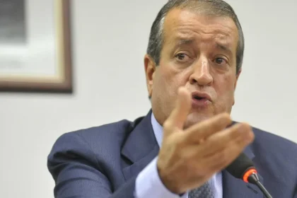 Valdemar Costa Neto é condenado a indenizar PT por dizer que partido organizou atos do 8/1