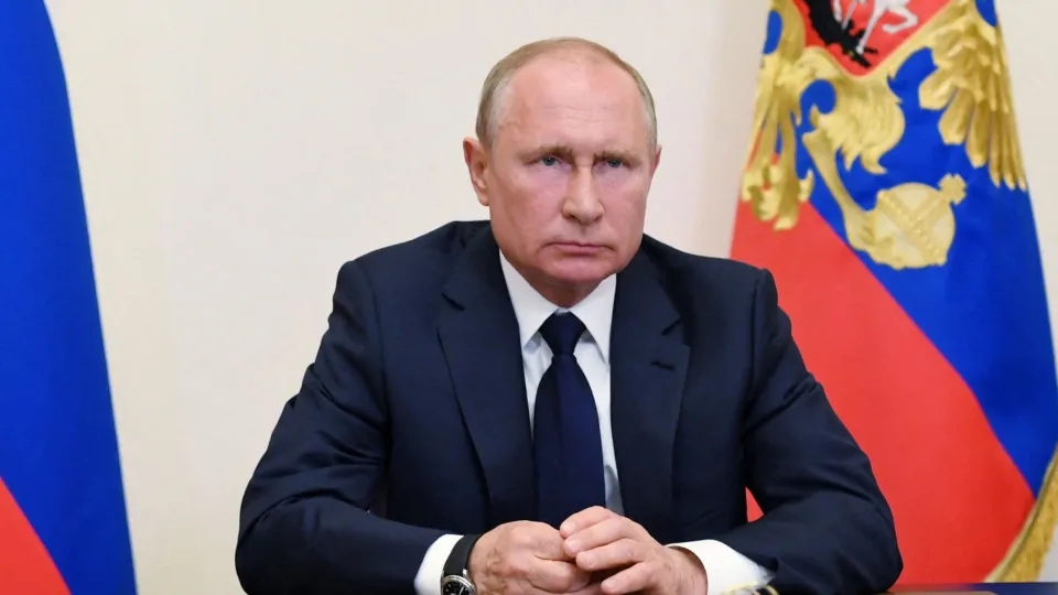 Putin vai visitar a China