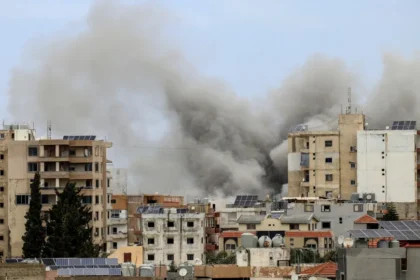 Israel e EUA preparam ataques; Negociações? Irã segue relutante