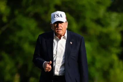 Trump critica imprensa: “Perderam o rumo. Enlouqueceram”