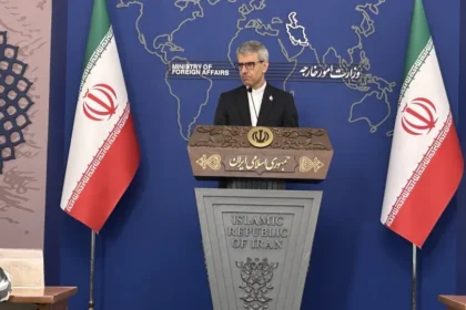 Irã avalia abrir Hormuz sem dar passagem para os EUA, diz porta-voz