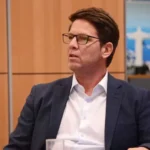 Áudio mostra Mario Frias agradecendo a Vorcaro por apoio a filme, diz site