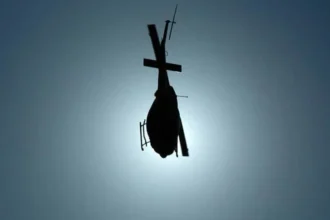 Piloto morre em queda de helicóptero em cidade de Santa Catarina