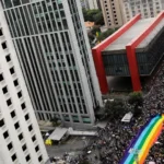 Parada LGBT+ de São Paulo enfrenta desafios e ameaça deixar as ruas