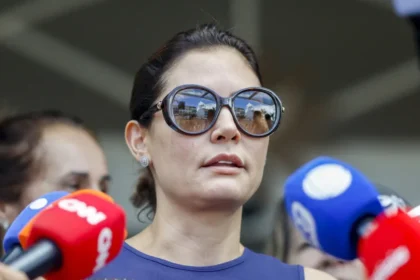 Michelle desabafa sobre cuidados com Bolsonaro: